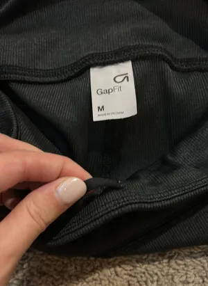Gap fit Ribbed Biker Shorts thumbnail 3
