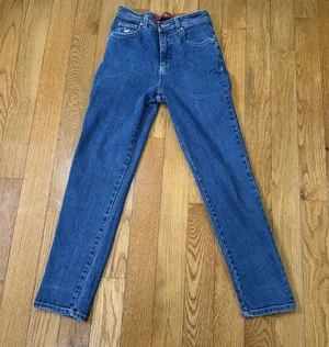 Size 6 Girls gloria vanderbilt jeans Light Wash (petite) thumbnail 1