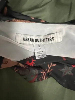 Urban Outfitters thumbnail 3