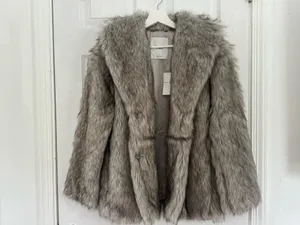 Abercrombie & Fitch Faux Fur Coat Gray Glam Luxe Winter Mob Wife Holiday Jacket Size S thumbnail 2