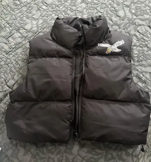 Cropped NFL Eagles Cropped Puffer Vest thumbnail 1