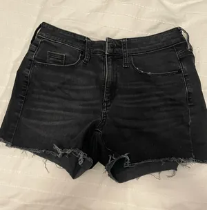 Jean Shorts Universal Thread thumbnail 1