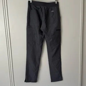 Figs XS Livingston Basic Scrub Pants in Graphite Gray thumbnail 10