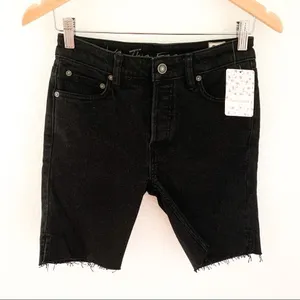 Free People Shorts Avery‎ Denim Black Ash 24 25 NWT thumbnail 4