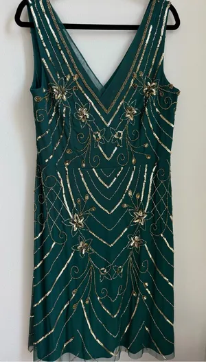 Adrienne Papell Elegant Emerald Green Beaded V-Neck Dress thumbnail 1