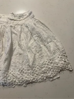 Cara Cara White Linen Eyelet Mini Skirt XS Embroidered Lace Hem thumbnail 4