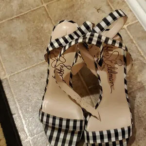 Libby Edelman plaid heel pumps thumbnail 2