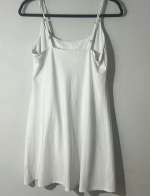 Adorable white dress from Abercrombie thumbnail 2