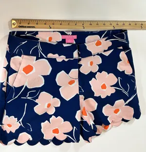 Isaac Mizrahi New York Floral Scalloped Hem Shorts Navy Pink Size 6 thumbnail 5