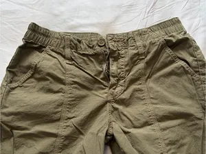 Olive Wide-Leg Cargo Jeans for Women - Comfortable Everyday Fit thumbnail 3
