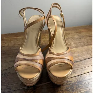 Enzo Angiolini tan platform wedge sandals Women's size 8.5 thumbnail 2