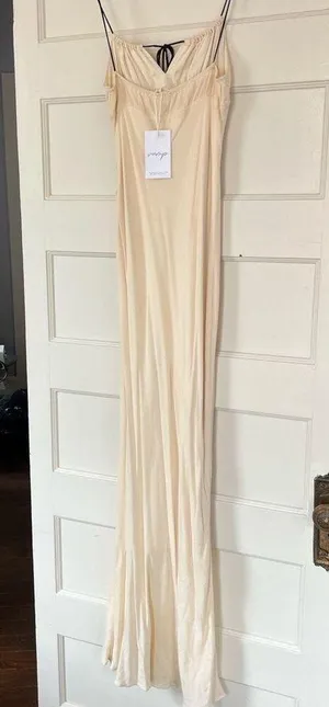Revolve Brand new dress thumbnail 5