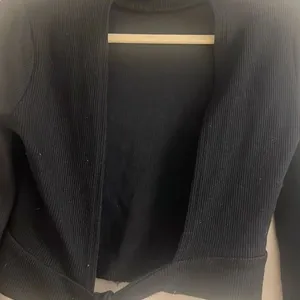 ✨Lulus Baby Got Backless Black Mock Neck Tie-Back Sz Medium Sweater✨ thumbnail 8