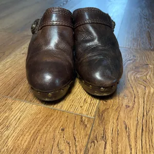 Frye Audra Heel Leather Clogs Mule Slide On 3.5" High-Heel Stud Brown Womens 8 M thumbnail 10