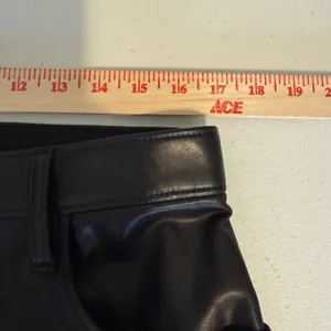 Abercrombie & Fitch 14R Black Vegan Leather Curve 90s Straight Ultra High Rise thumbnail 4