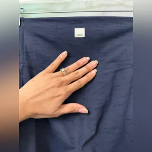 Vuori Studio Pocket Legging Navy Heathered Side Pockets VW446 Sz: S thumbnail 3
