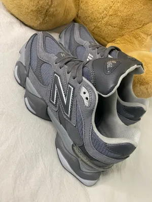 New Balance 9060 Running Shoes Womens Women’s Size 7.5 Mens 5.5 thumbnail 4