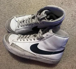 Blazers thumbnail 1