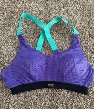 Sports Bra thumbnail 1