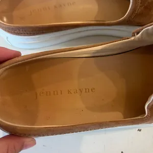 JENNI KAYNE- Suede Mule Slip On Sneakers Honey Tan Brown Size 10 thumbnail 3
