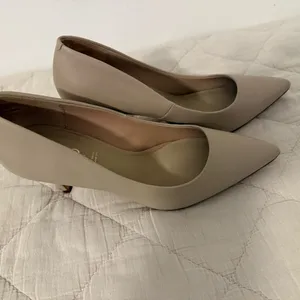 Aldo Women's Beige Heels thumbnail 3