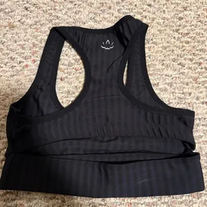 Beyond Yoga Work It Over Bra Dtriped Jacquard Long Line Bra Black- Size XS thumbnail 4