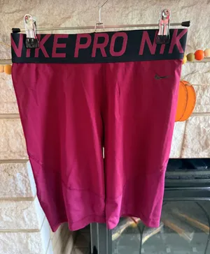 Women's Nike Pro Dri-FIT Bike Shorts Size M Burgundy Black thumbnail 1