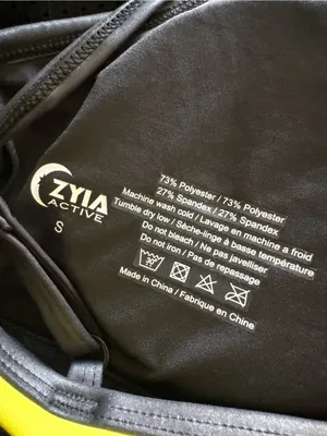 ZYIA Light n Tight Adjustable Strap Sports Bra in Neon Yellow Metallic Sz. Small thumbnail 4