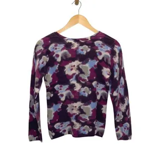 NEIMAN‎ MARCUS CASHMERE VNECK SWEATER Watercolor Purple SIZE MEDIUM Fits like an thumbnail 3