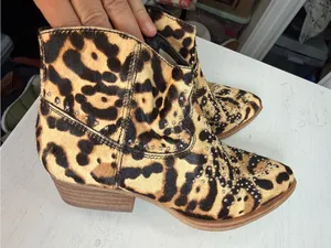 Gianni Bini NWOT Brycin Studded Calf Hair Ankle boots Sz 5.5 thumbnail 10