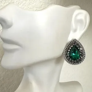 Green rhinestone silver tone teardrop post earrings thumbnail 1
