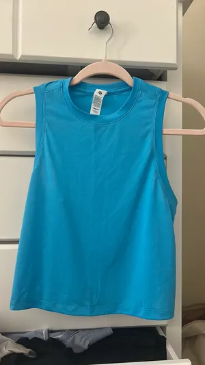 Lululemon tank top thumbnail 1
