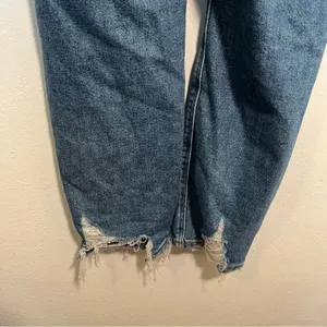 American Eagle Women's Sz 4 Regular Curvy Mom Jean Medium Wash Destroyed Stretch thumbnail 13