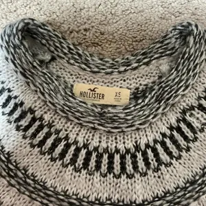 Hollister Fair Isle Knit‎ Sweater Mock Neck Cable Knit Cream Black XS thumbnail 6