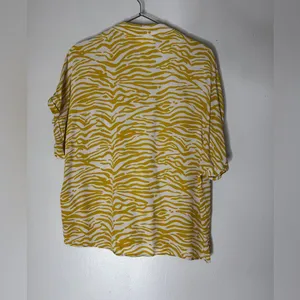 Anthropologie Womens‎ Utility Shirt Yellow Zebra Stripe Amira Short Sleeve Sz S thumbnail 2