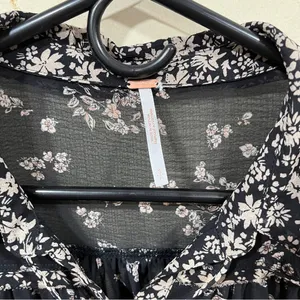 NWT Free People Serena Floral Bell Sleeve Printed Blouse size small black boho thumbnail 4