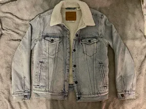 Levi's Sherpa-Lined Denim Trucker Jacket thumbnail 1