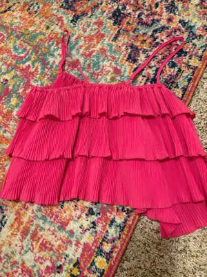 Cute pink top thumbnail 1