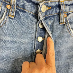 We The Free People Button Fly High Rise Skinny Jeans Size 27 Distressed Frayed thumbnail 4