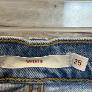 Levi's Premium Womens 25x27 Wedgie Jeans‎ High Rise Button Fly Light Wash Ankle thumbnail 8