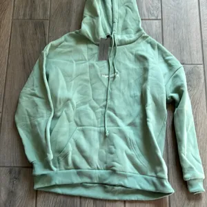 Vitae apparel green hoodie thumbnail 2