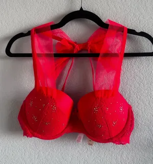 NWT Victoria’s Secret Dream Angels Balconet Bra 36C thumbnail 1