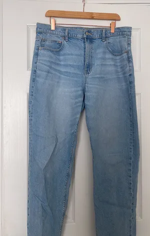 super hi rise ankle straight jean thumbnail 2