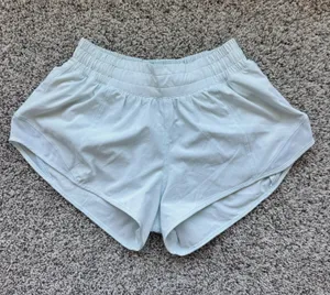 Lululemon Hotty Hot Short 2.5 thumbnail 1