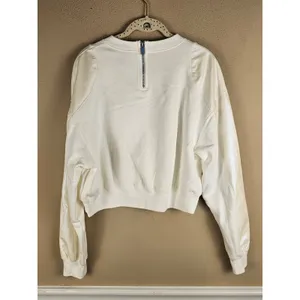 Nike Womens White Iridescent Swoosh Sportswear Icon Clash Cropped Sweatshirt Sm thumbnail 2