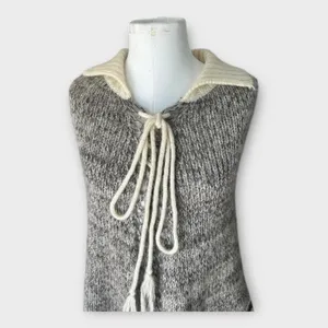 Vintage 70s Knitted Poncho MKM Designs Tie & Collar Medium Retro Boho Hippie thumbnail 4