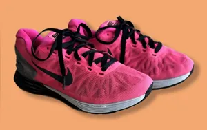 Women’s NIKE Lunar Glide 6 Raspberry Size: 8.5 thumbnail 1