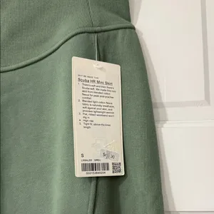 Lululemon Scuba Mini Olive Green Skirt size SP thumbnail 3
