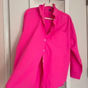 Shein Women's Pink Shirt thumbnail 2