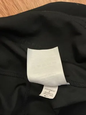 Nike Black Women's High-Waist Leggings with Subtle Swoosh Size Medium thumbnail 3